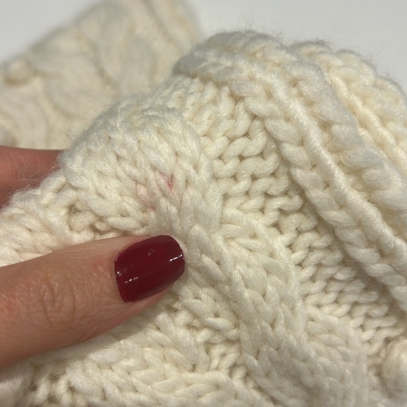 Abercrombie & Fitch cream knit infinity scarf - Picture 8 of 10